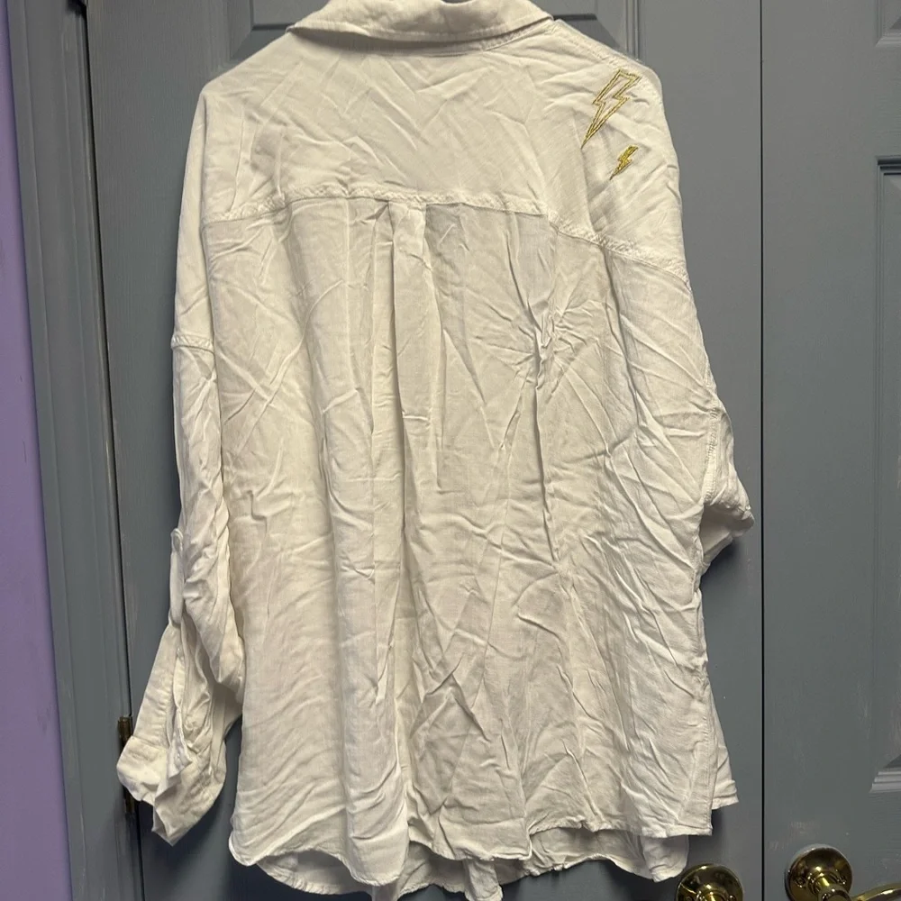 Torrid Cream Textured Top - Picture 3 of 3
